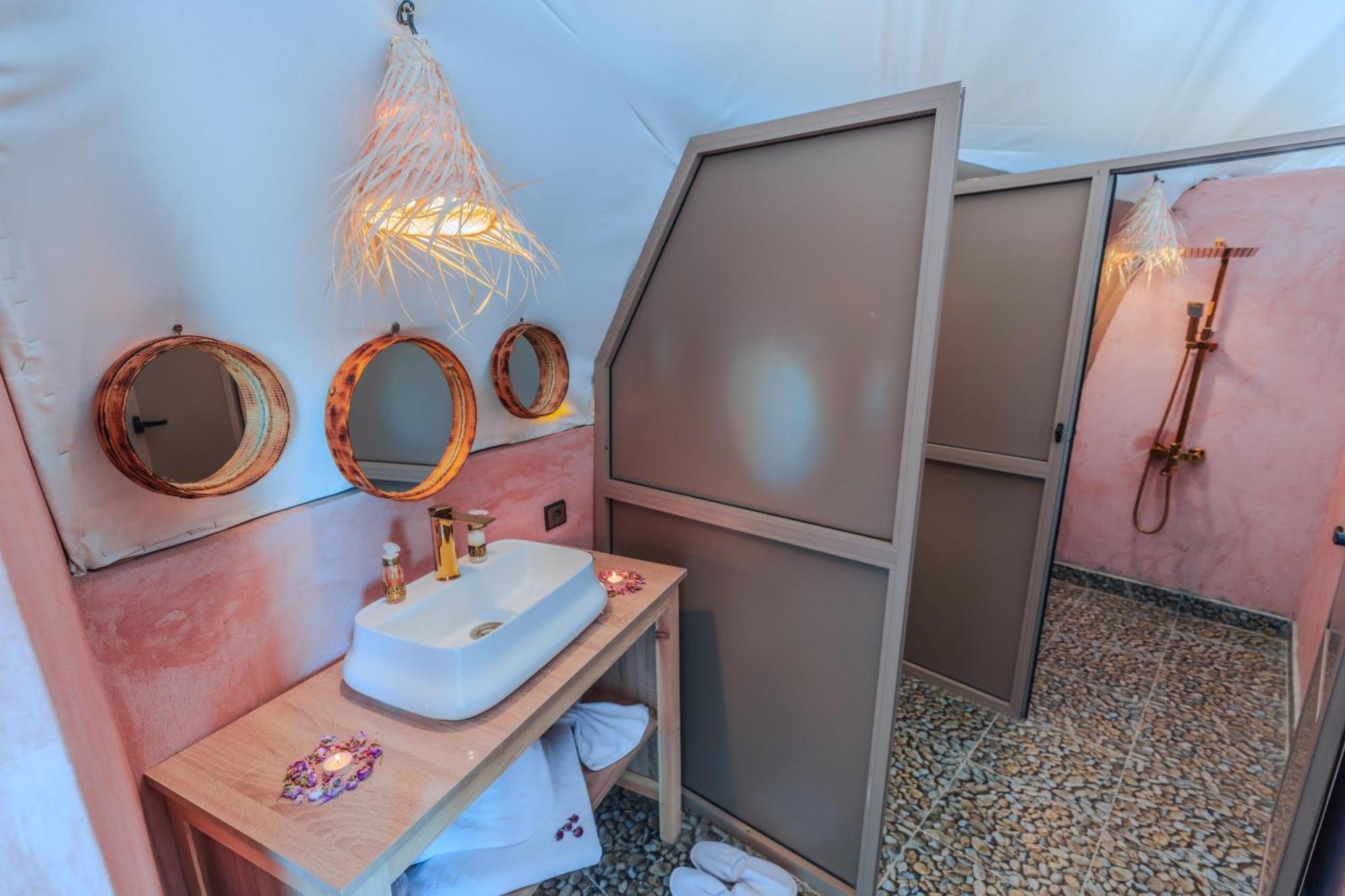 Hotel Luxury Camp Camelhouse Merzouga Exterior foto