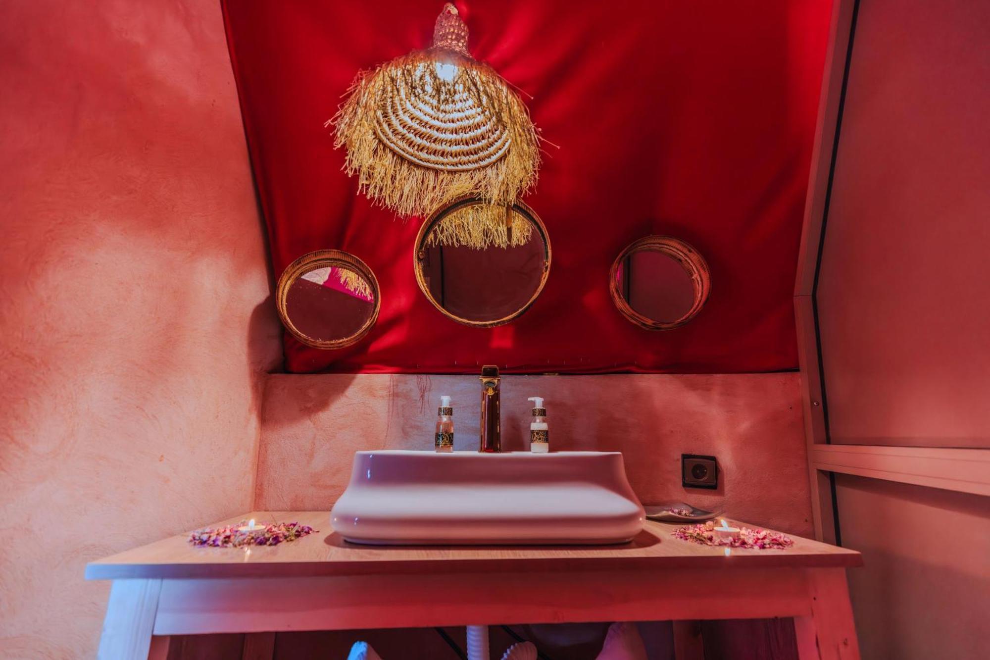 Hotel Luxury Camp Camelhouse Merzouga Exterior foto